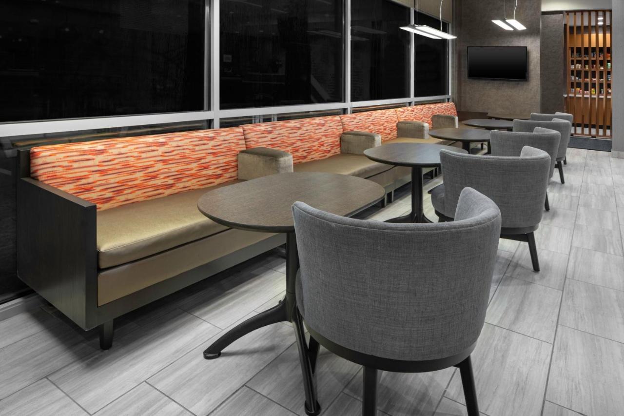Springhill Suites By Marriott Raleigh 아팩스 외부 사진