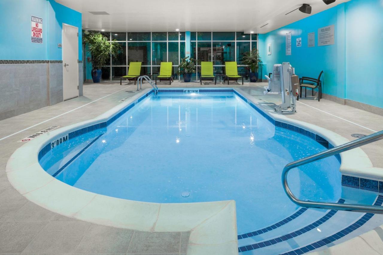 Springhill Suites By Marriott Raleigh 아팩스 외부 사진
