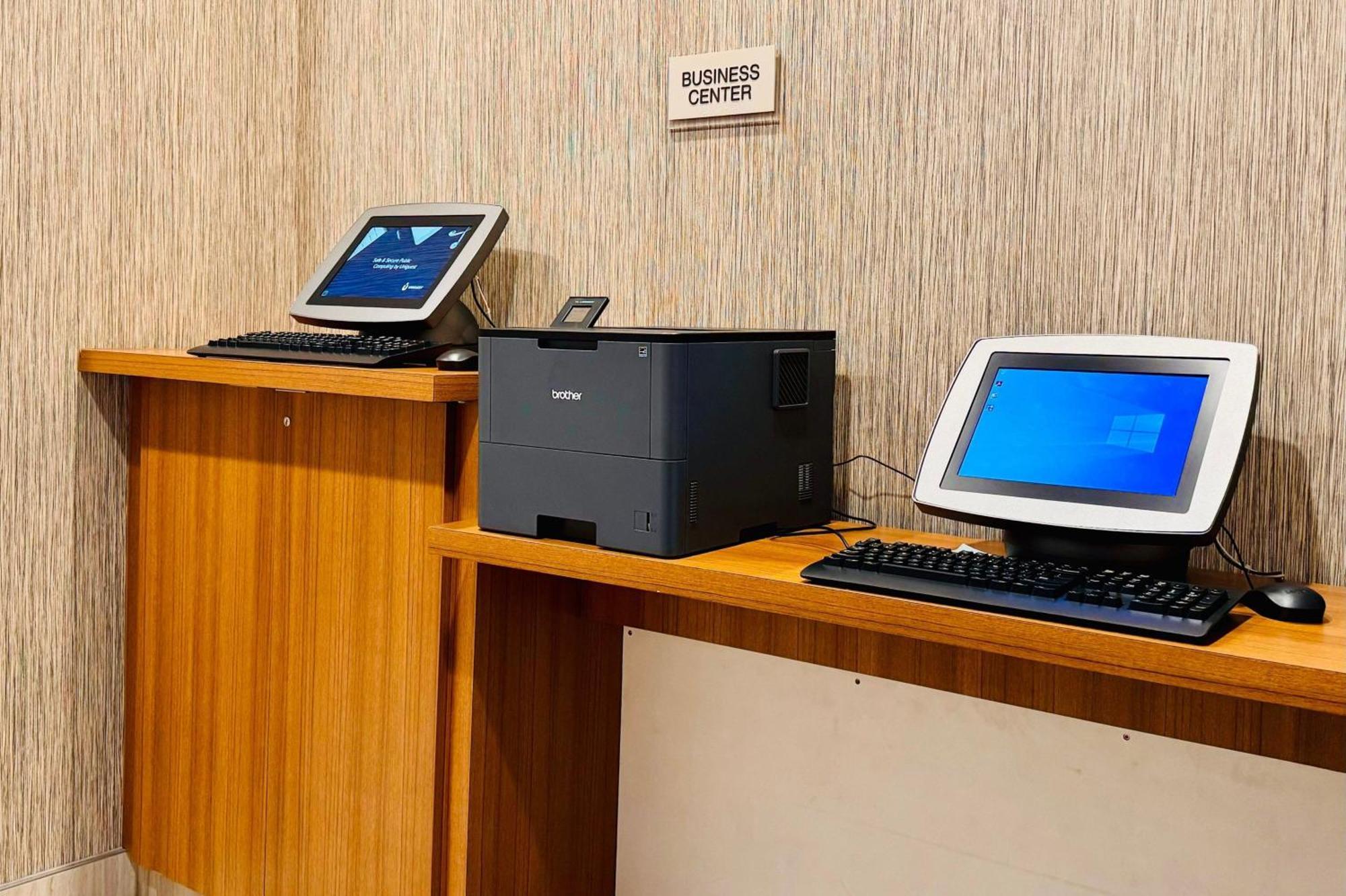 Springhill Suites By Marriott Raleigh 아팩스 외부 사진