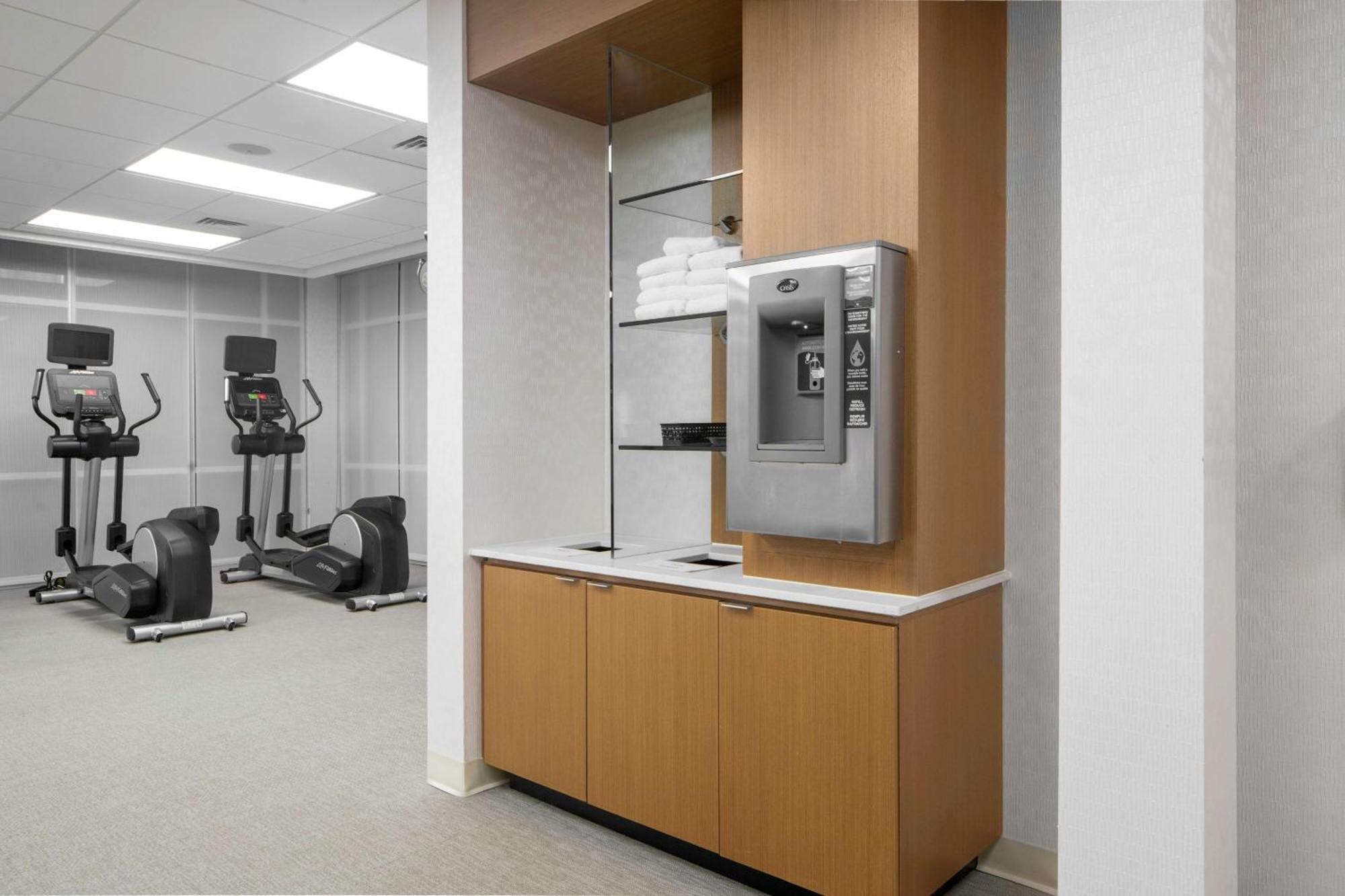 Springhill Suites By Marriott Raleigh 아팩스 외부 사진
