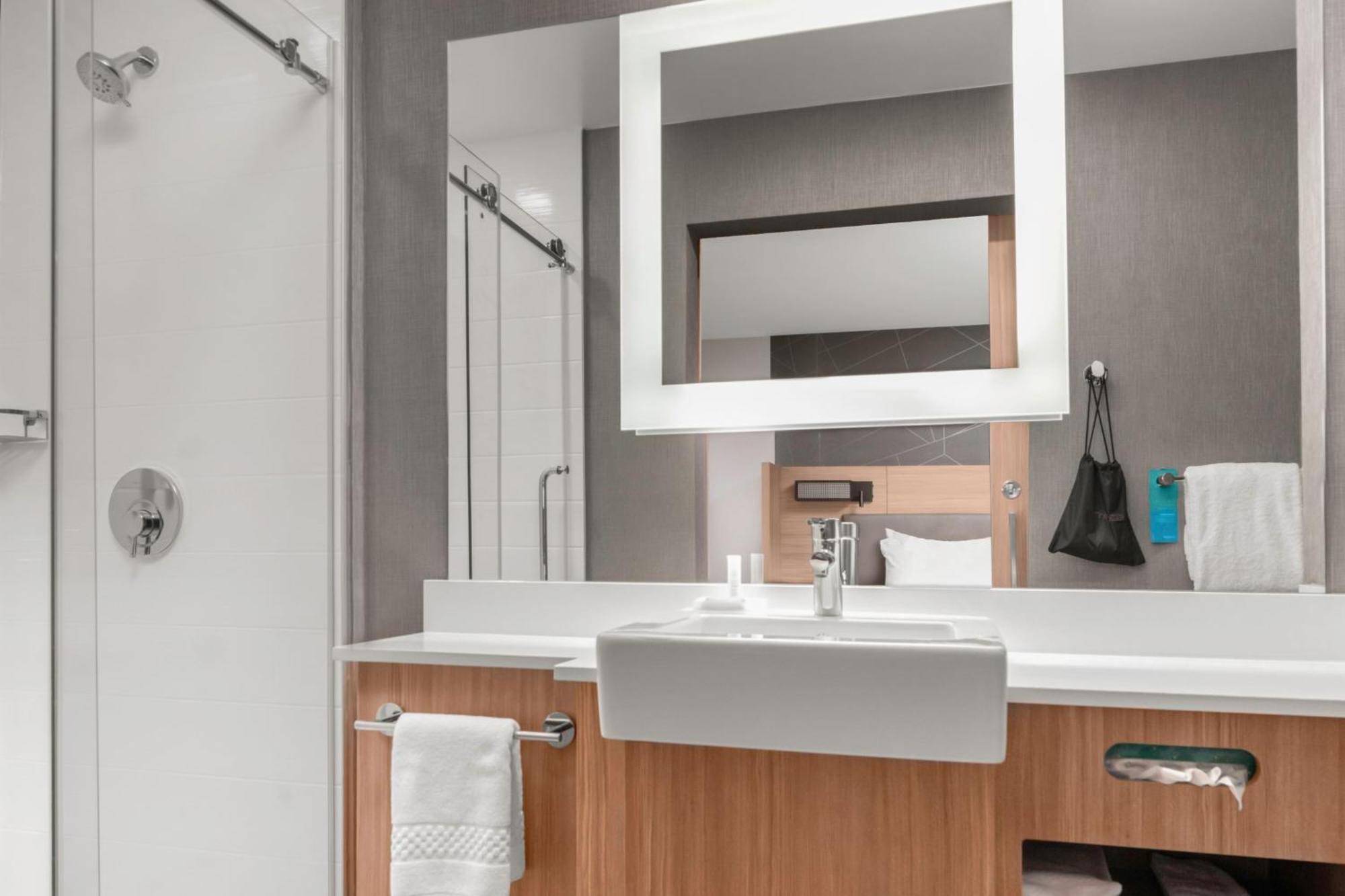 Springhill Suites By Marriott Raleigh 아팩스 외부 사진